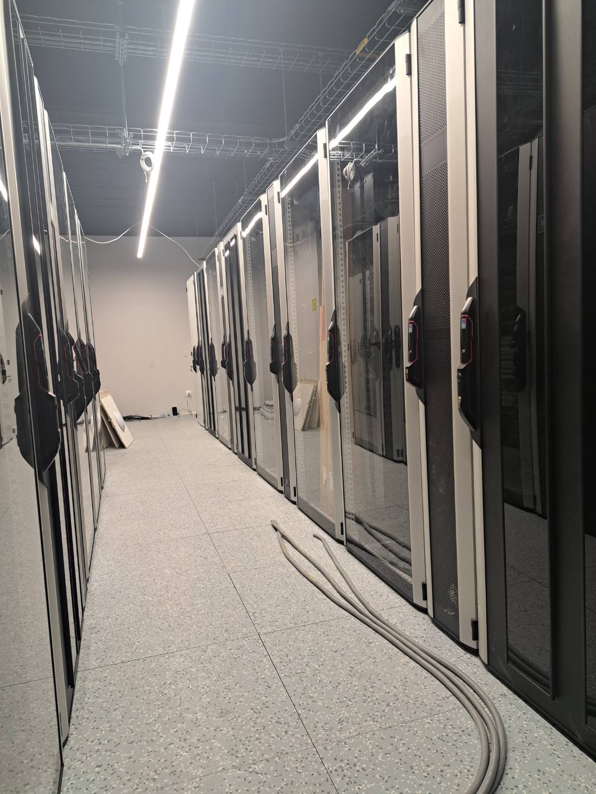 ΚΑΤΑΣΚΕΥΕΣ ΥΠΟΔΟΜΩΝ COMPUTER ROOM